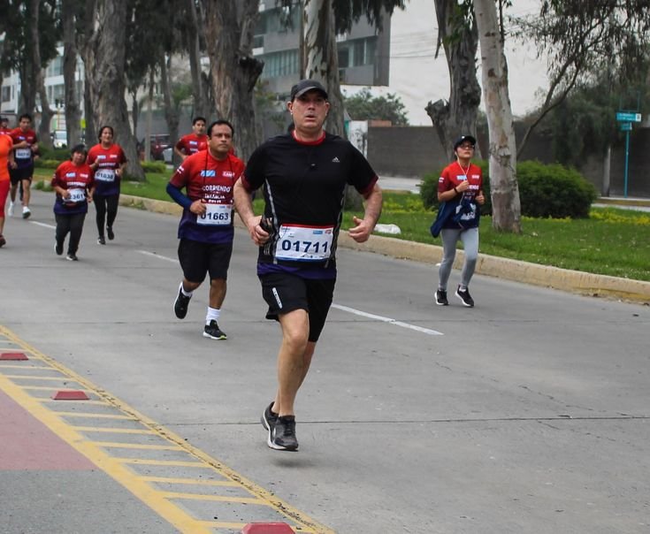 YO-CORRO-POR-LAS-ALDEAS-PERUANAS_-PENTAGONITO-10k