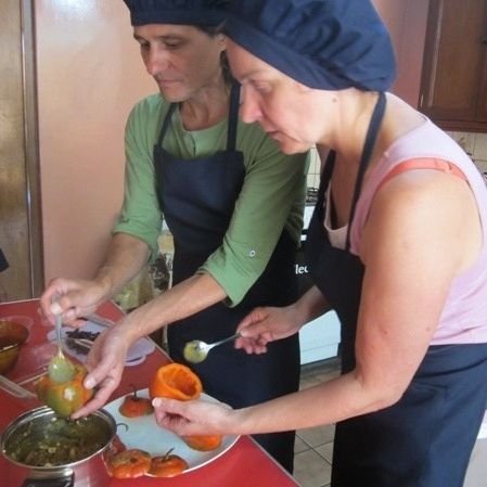 Cooking-typical-cuisine-of-Arequipa-Rocoto-Relleno